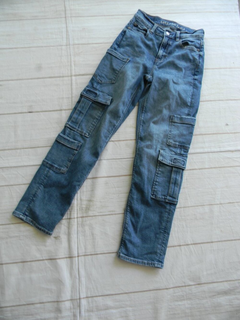 AMERICAN EAGLE WM'S CARGO STRAIGHT LEG STRETCH JEANS SZ 000 SHORT